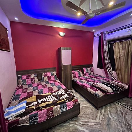 S4 Home Stay -5 Mint From Golden Temple Амритсар Екстериор снимка