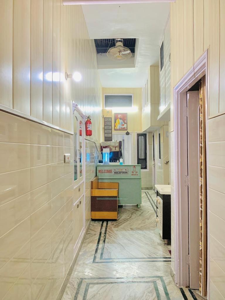 S4 Home Stay -5 Mint From Golden Temple Амритсар Екстериор снимка